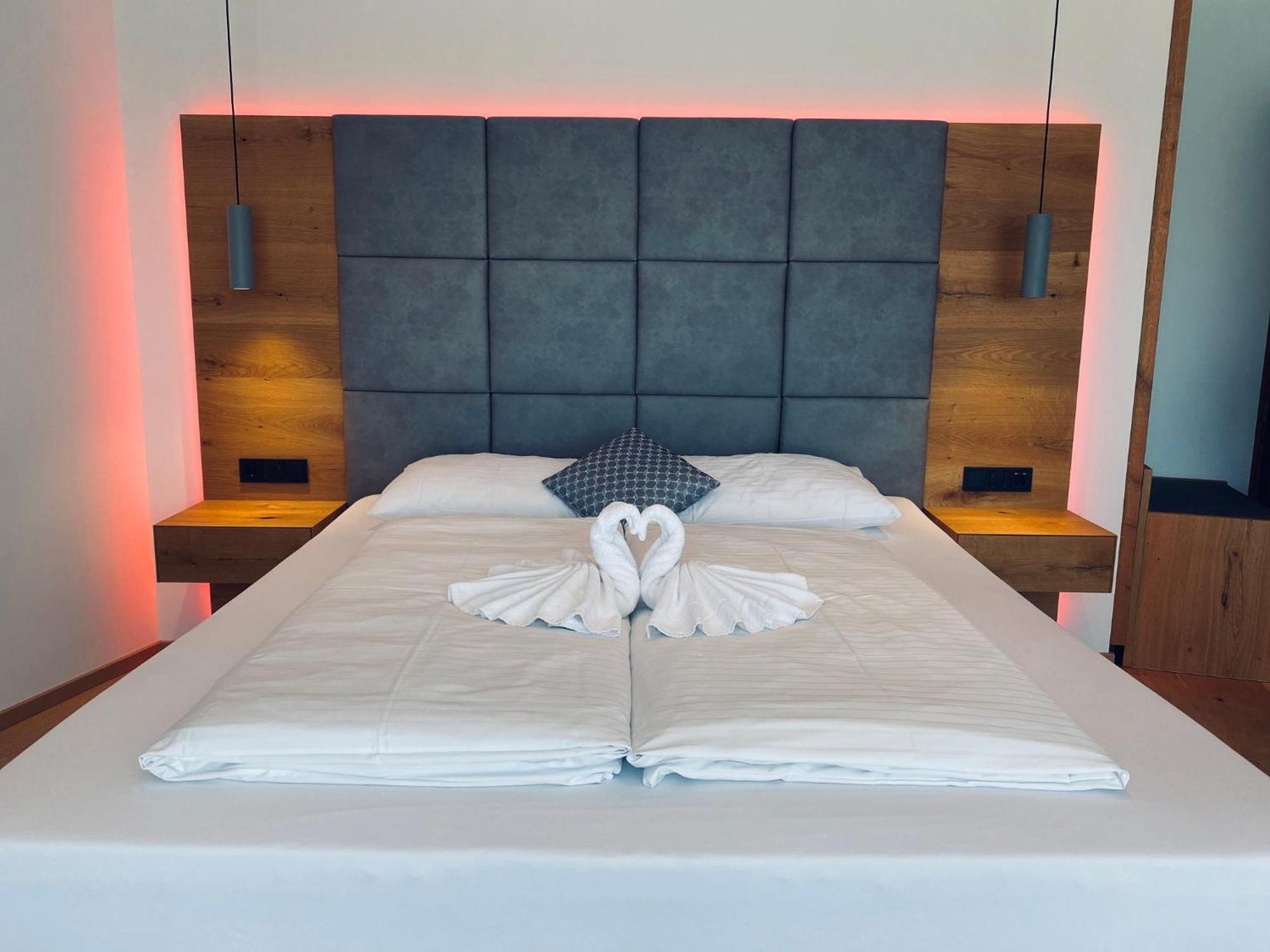 Patrix Hotel, Restaurant, Bar Frankenburg am Hausruck 外观 照片