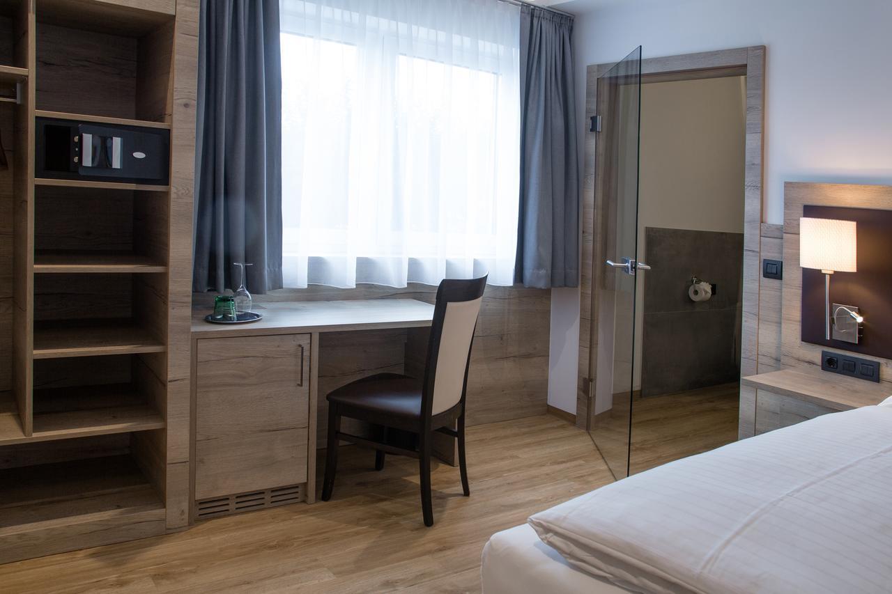 Patrix Hotel, Restaurant, Bar Frankenburg am Hausruck 外观 照片
